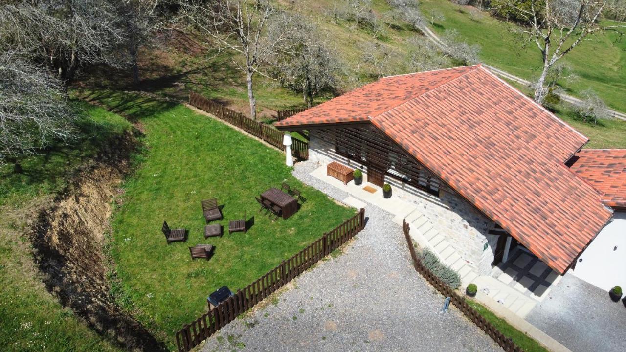 Finca La Caseria Apartamentos Onís Екстериор снимка